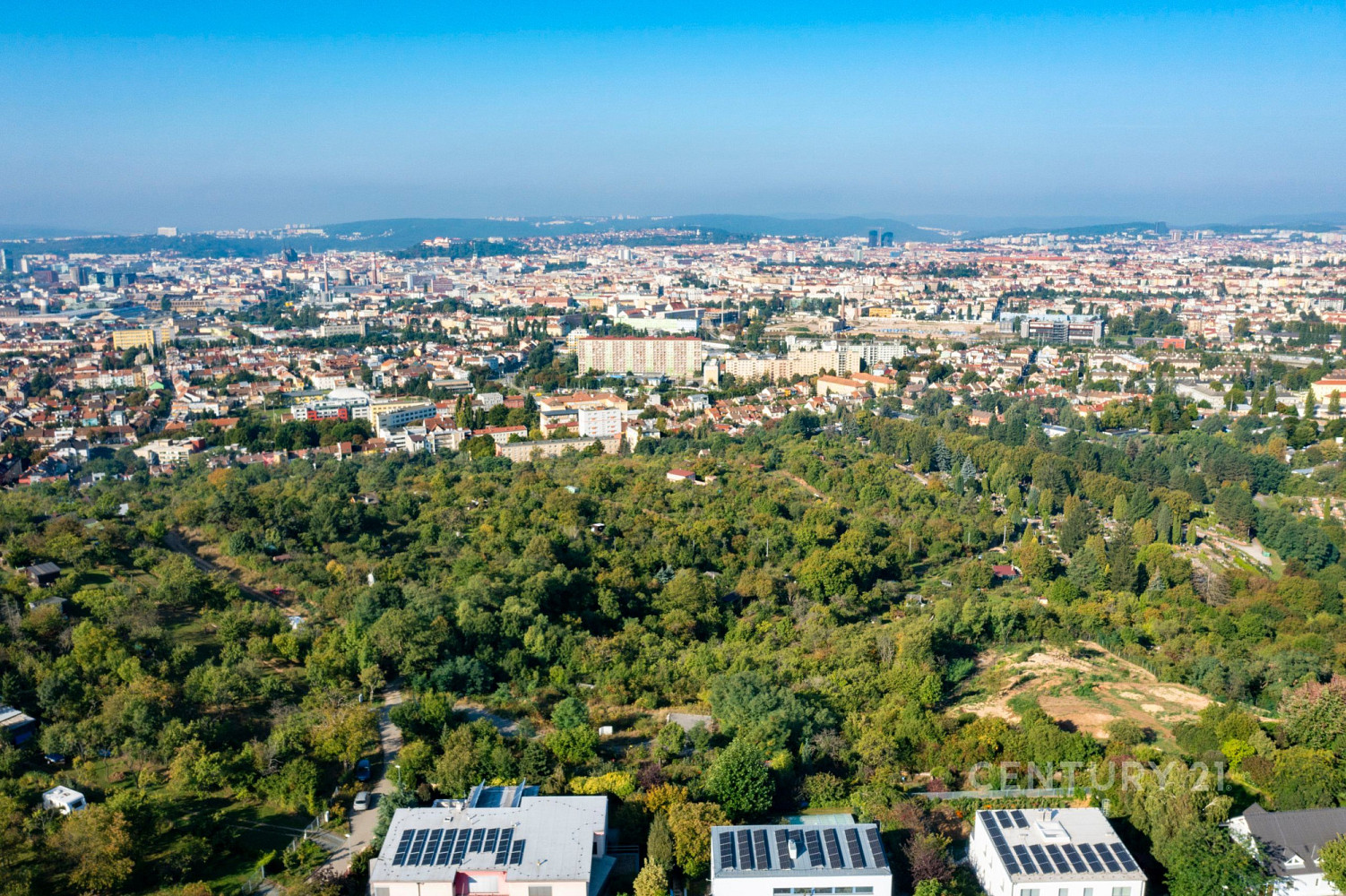 Prodej stavebního pozemku 2 004 m² – fotografie 4