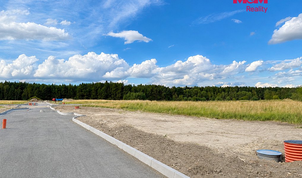 Prodej stavebního pozemku 993 m², Nová Ves – náhled fotky 3