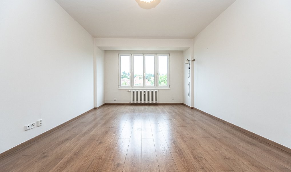 Prodej bytu 2+1 79 m², Praha – náhled fotky 3