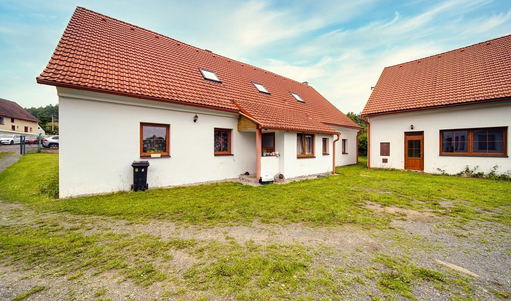 Prodej domu 450 m² s pozemkem 2 500 m², Čmelíny – náhled fotky 5
