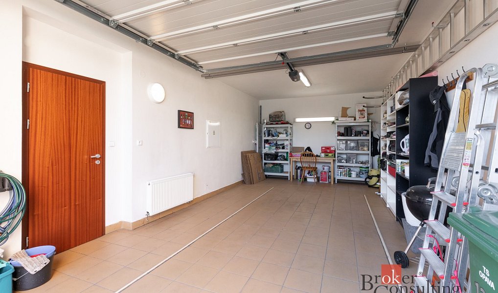 Prodej domu 177 m² s pozemkem 1 425 m², Opava – náhled fotky 42