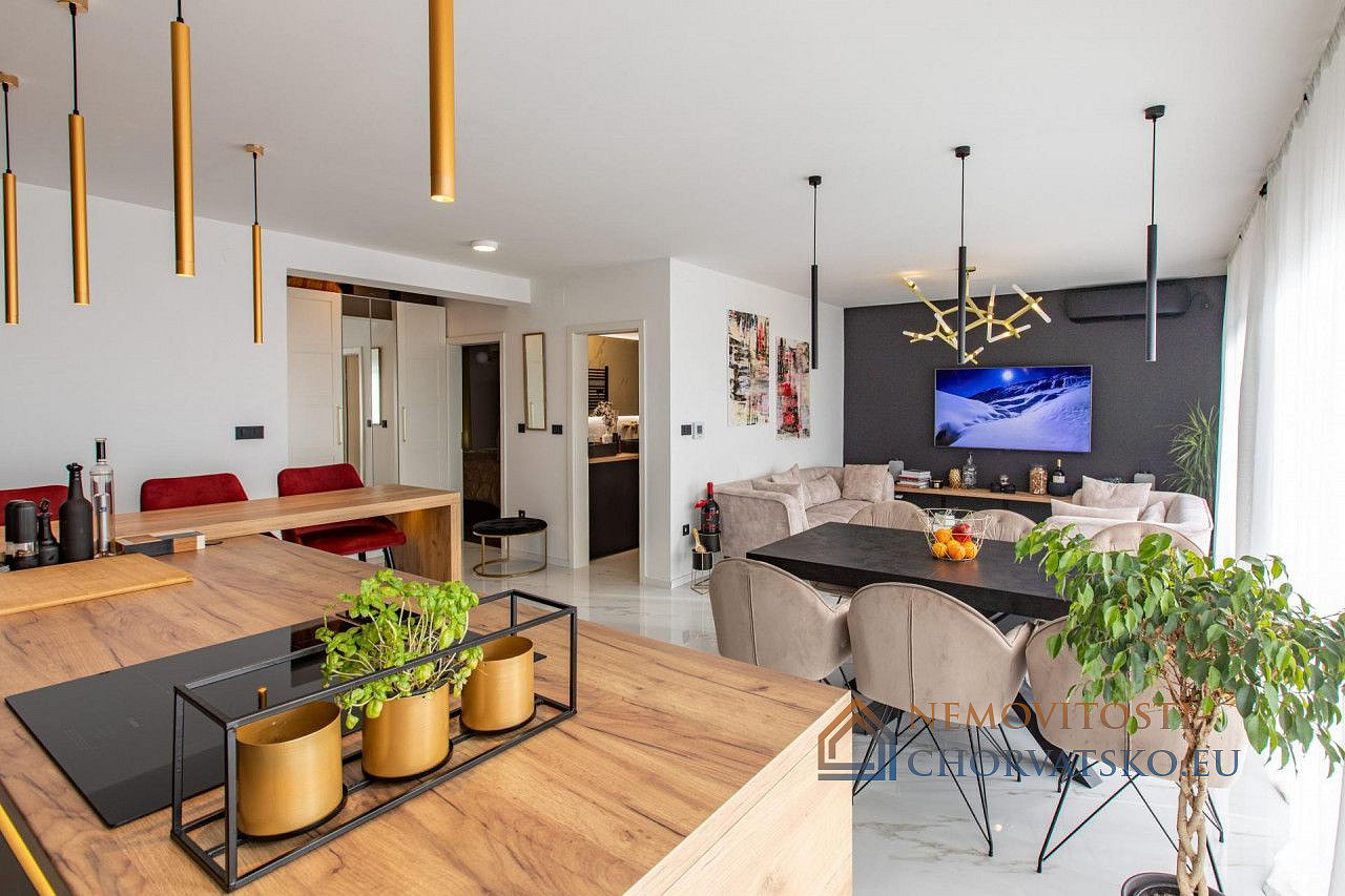 Prodej domu 120 m² s pozemkem 600 m² - Aanzicht 5