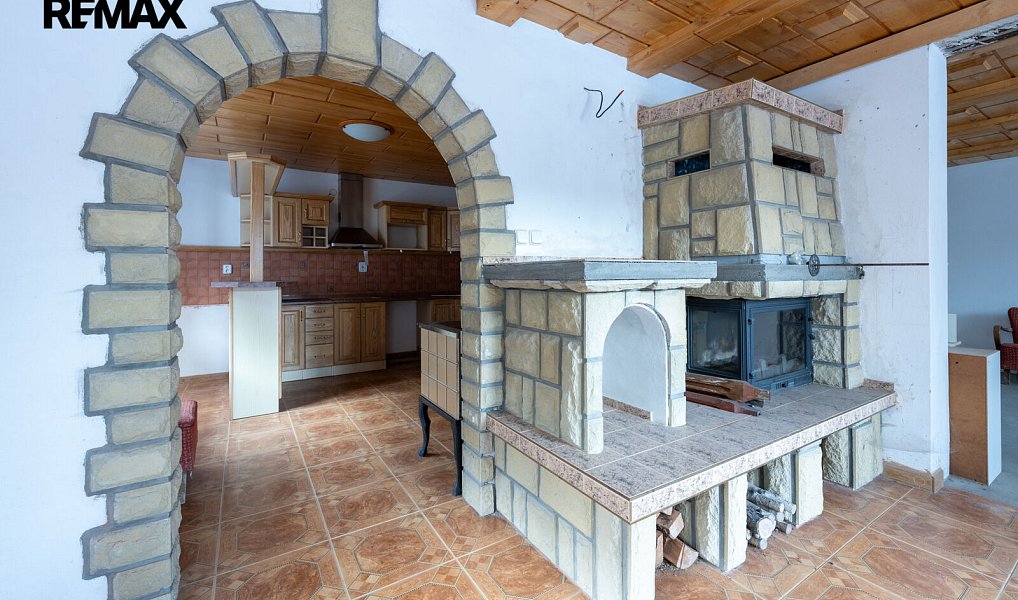 Prodej domu 600 m² s pozemkem 24 773 m², Velké Karlovice – náhled fotky 8