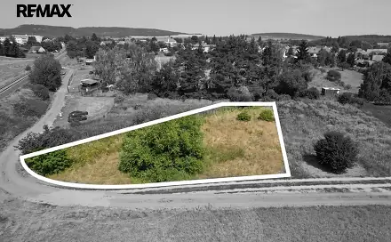 Prodej stavebního pozemku 1 181 m², Vroutek, okres Louny
