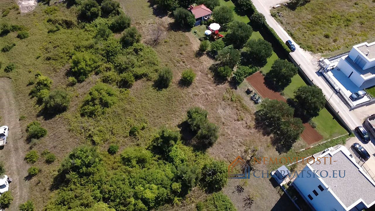 Pozemek 379 m2m², Sukošan – pohled 3