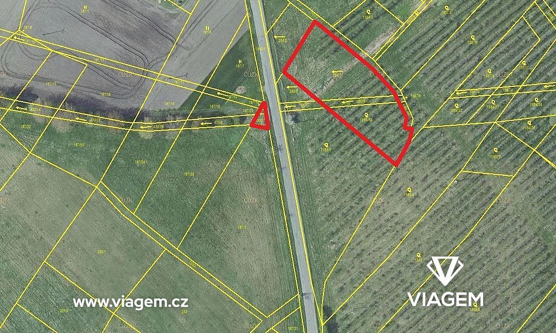 Prodej pole 1 294 m²