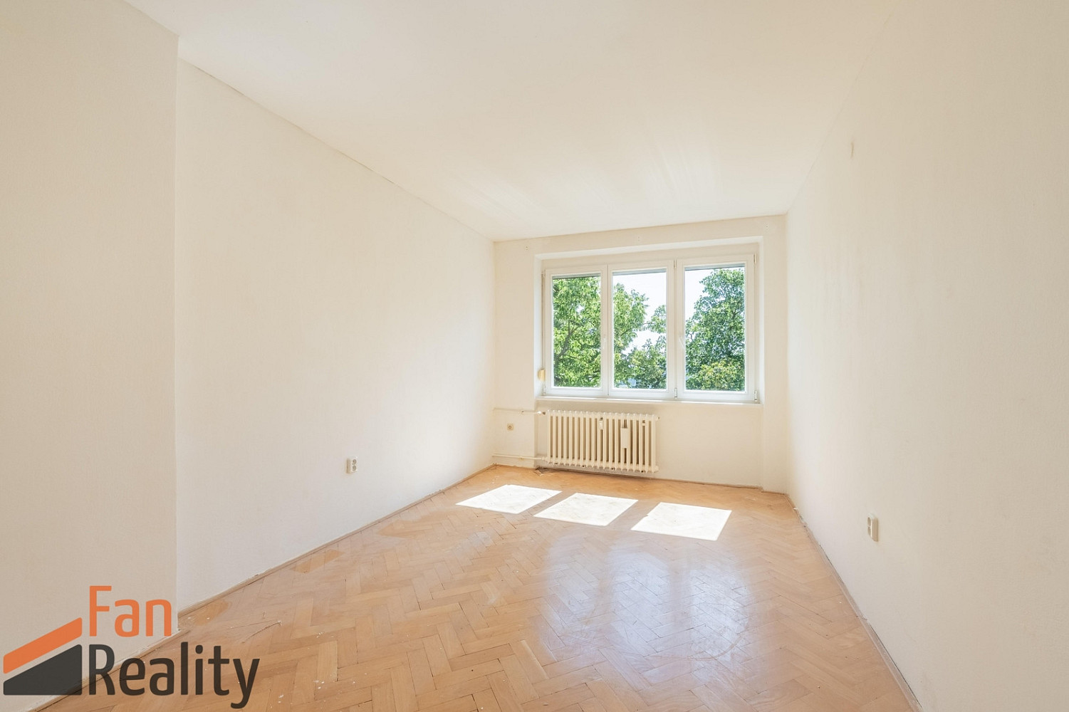 Prodej bytu 2+1 49 m² — photo 2
