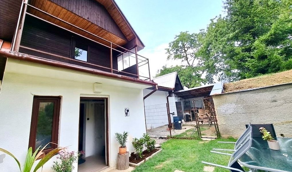Prodej domu 180 m² s pozemkem 2 834 m², Prlov – náhled fotky 27