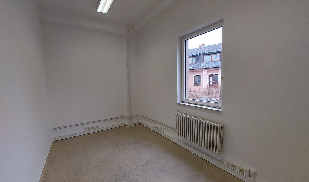 Pronájem kanceláře 22 m², Bruntál – náhled fotky 4