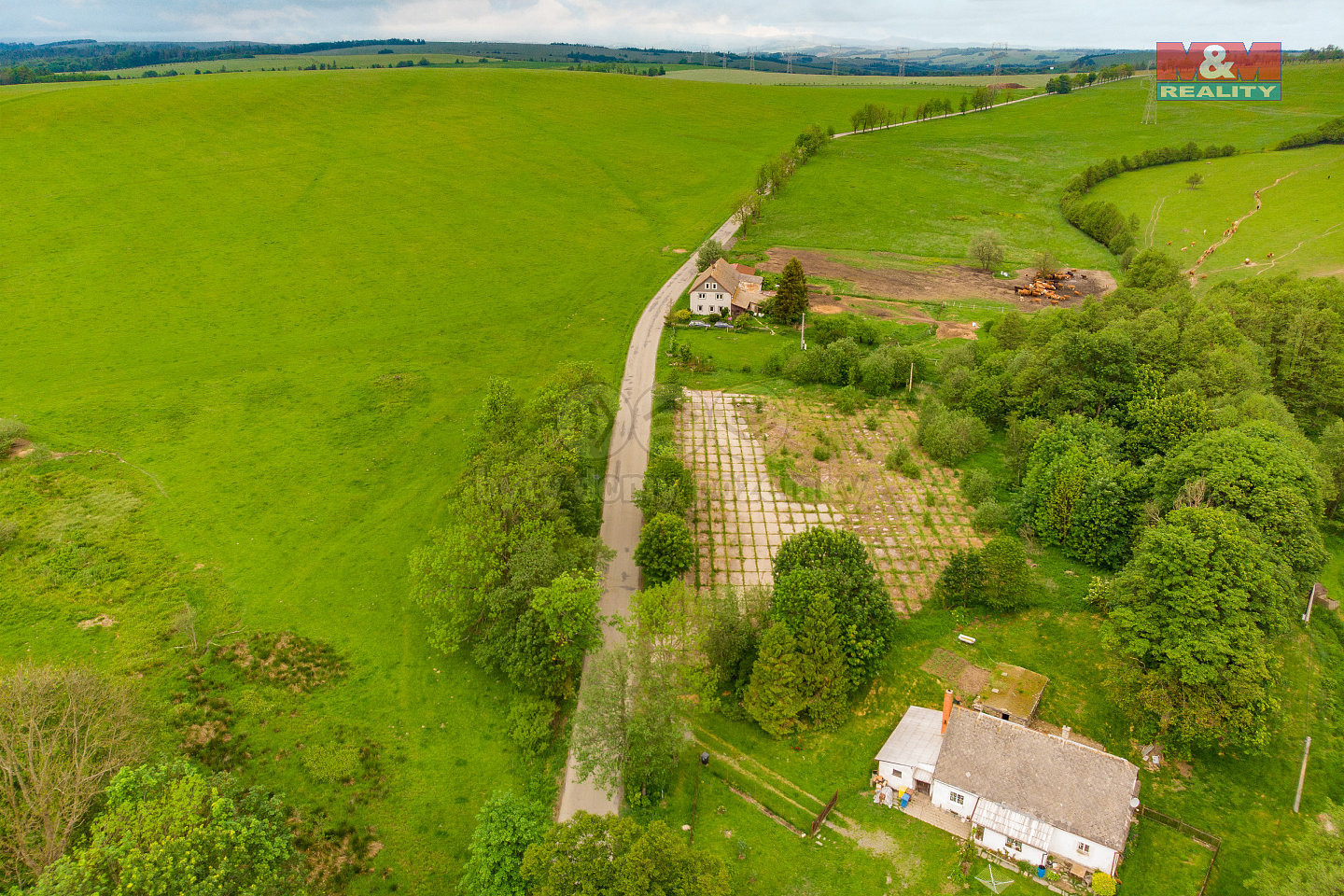 Prodej pozemku k bydlení, 800 m², Huzová – pohled 3