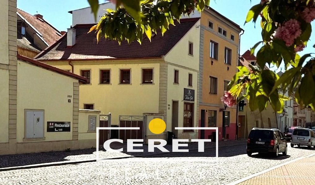 Prodej domu 139 m² s pozemkem 77 m², Žatec – náhled fotky 2