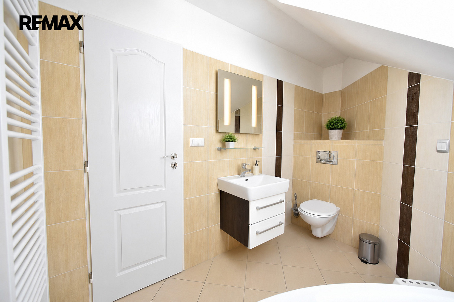 Prodej bytu 3+kk 76 m² — photo 2