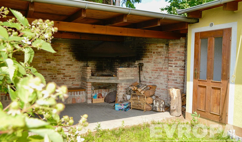 Prodej domu 200 m² s pozemkem 375 m², Kolín – náhled fotky 7