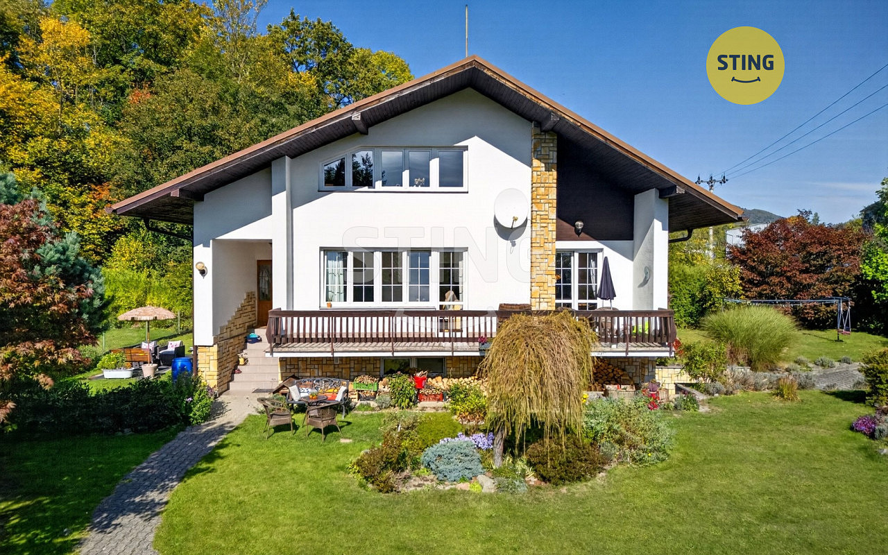 Prodej domu 300 m² s pozemkem 3 399 m²