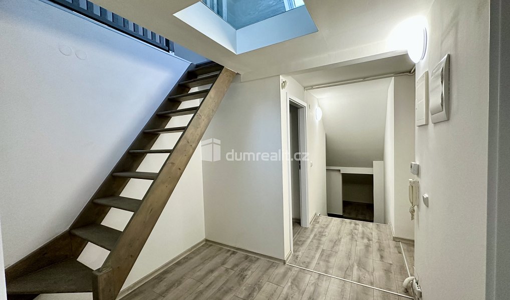 Prodej bytu 2+1 119 m², Karlovy Vary – náhled fotky 7