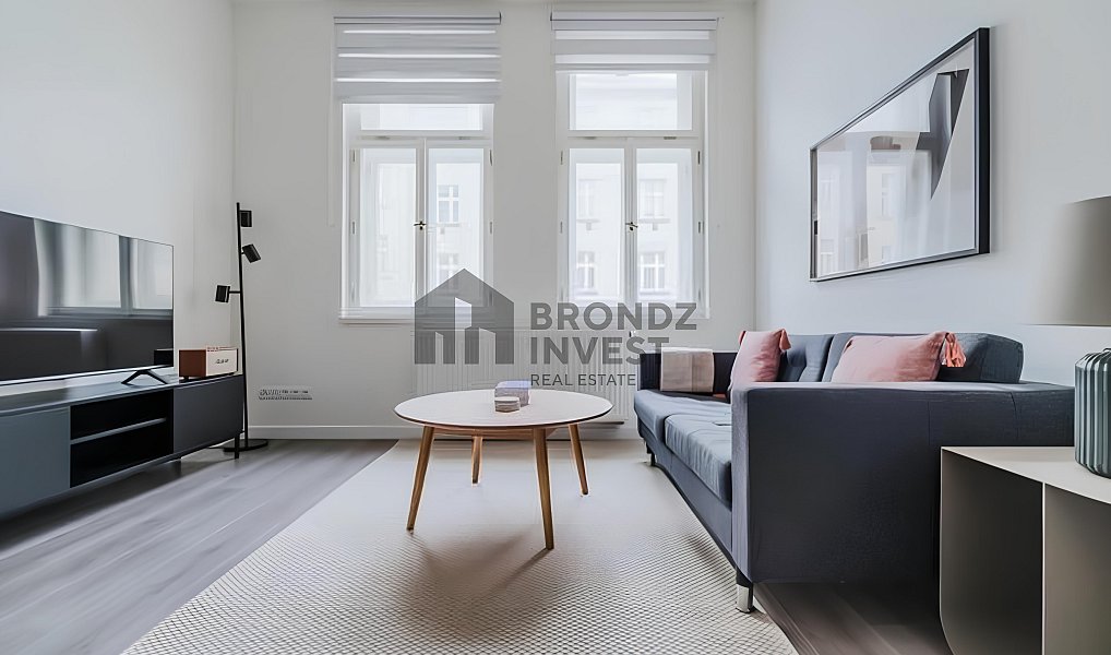 Pronájem bytu 2+kk 45 m², Praha – náhled fotky 2
