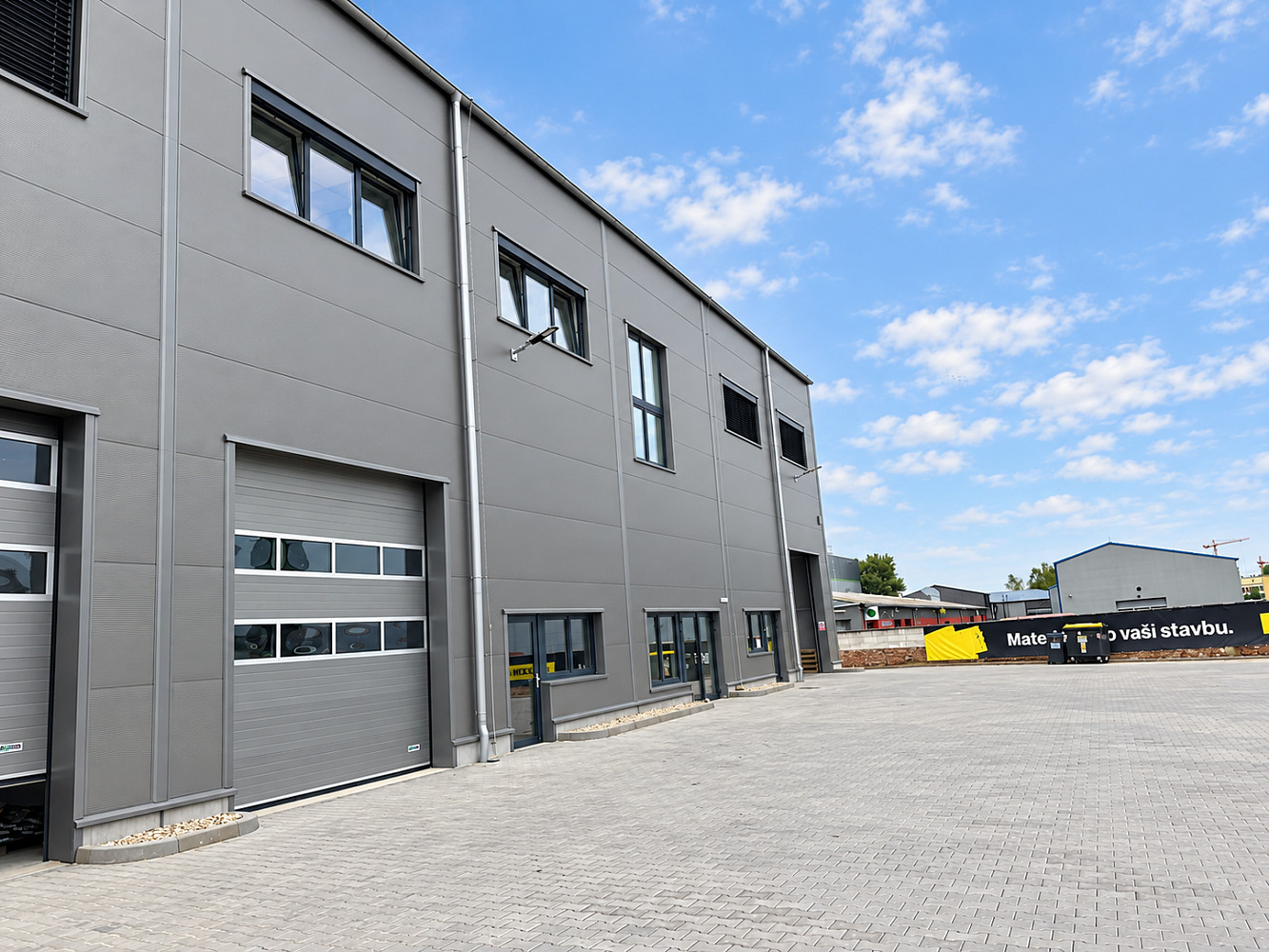 Pronájem skladovacích prostor 550 m² – fotografie 5