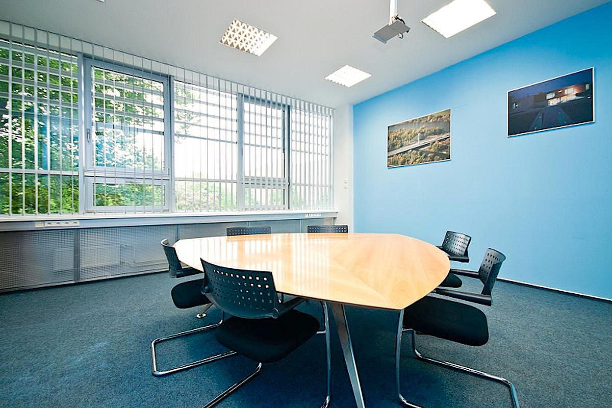 Pronájem kanceláře 183 m² – fotografie 4