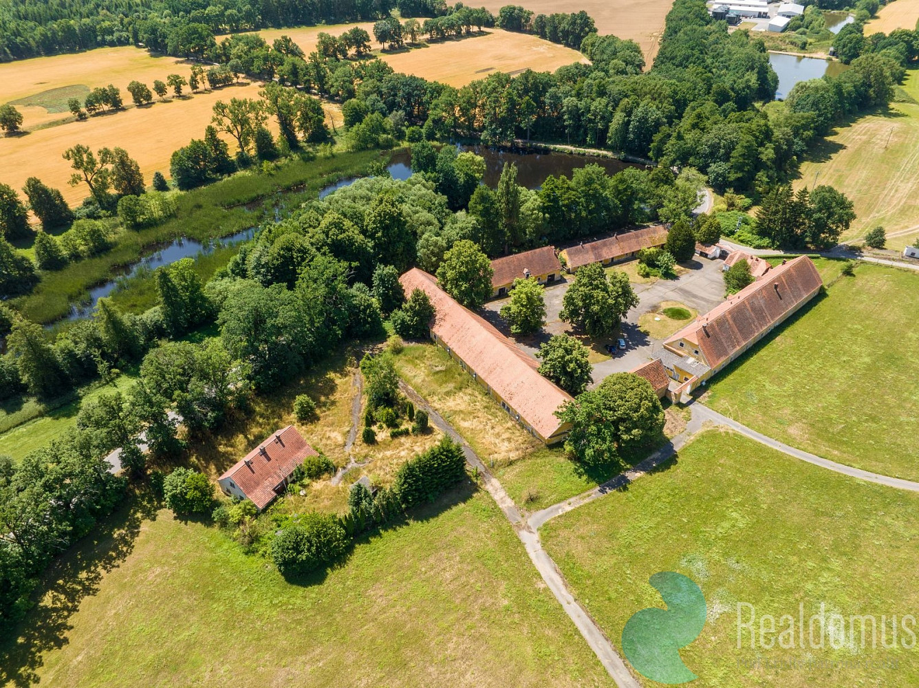 Prodej zemědělského objektu 2 300 m² — photo 3