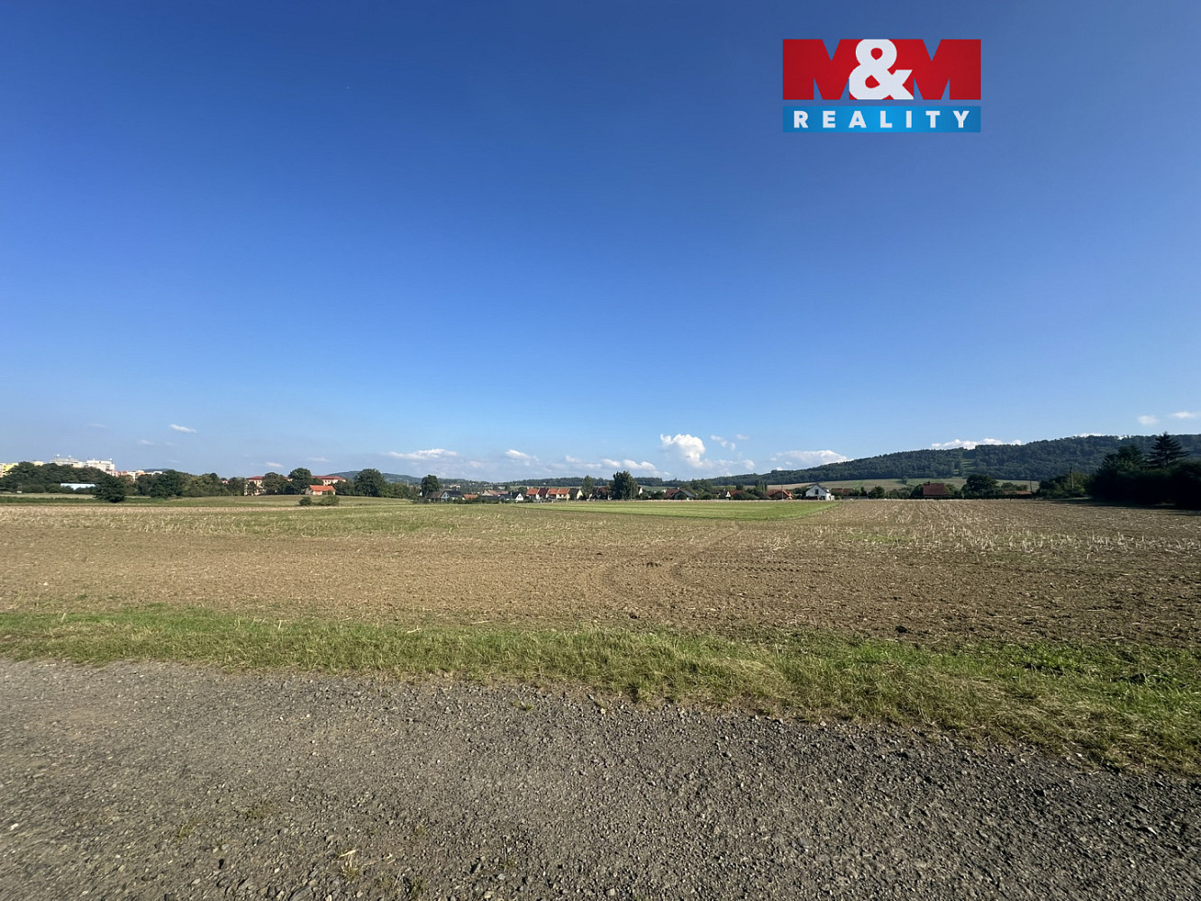 Prodej komerčního pozemku 2 032 m²