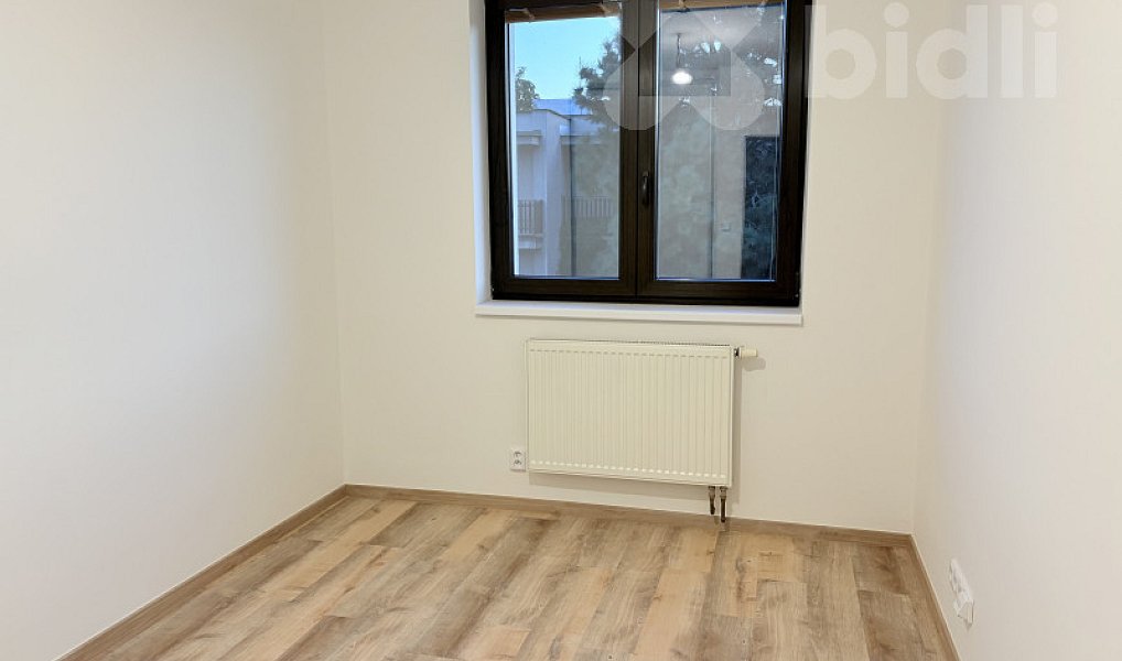 Pronájem bytu 3+1 88 m², Černošice – náhled fotky 13