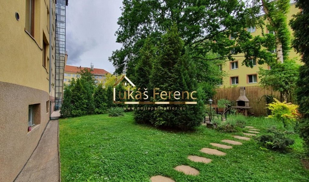 Pronájem bytu 2+kk 53 m², Praha – náhled fotky 16