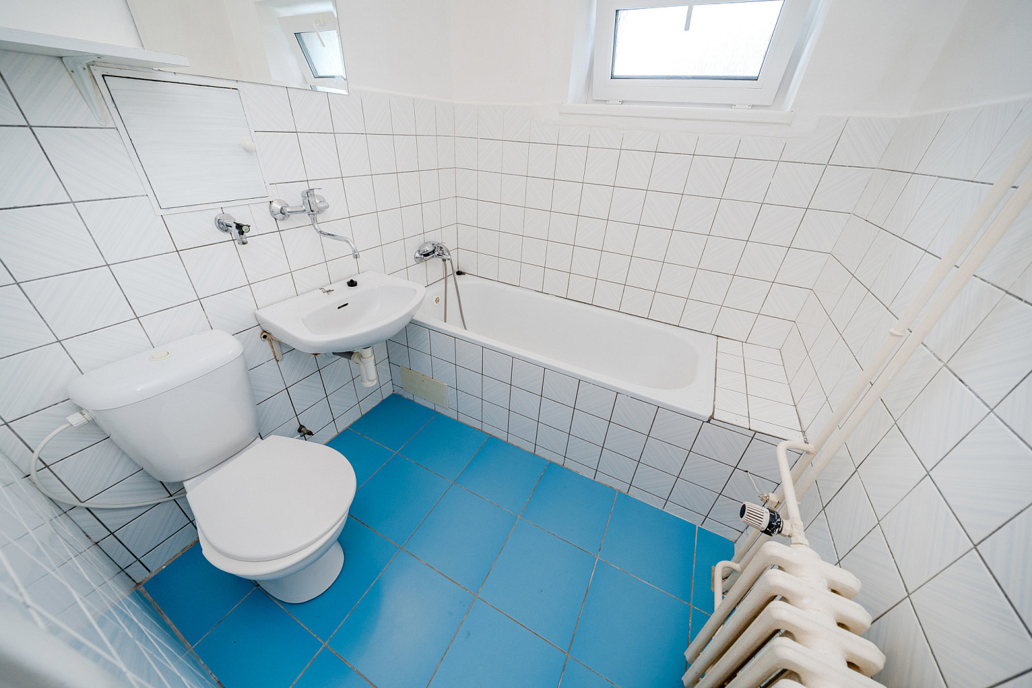 Pronájem bytu 2+1 46 m² – fotografie 3