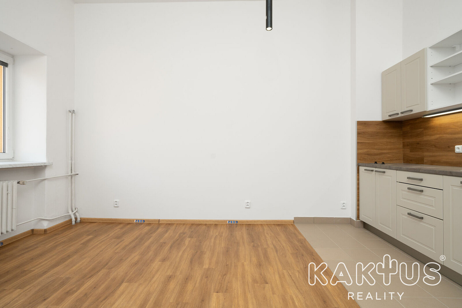 Pronájem bytu 1+kk 32 m² – fotografie 3