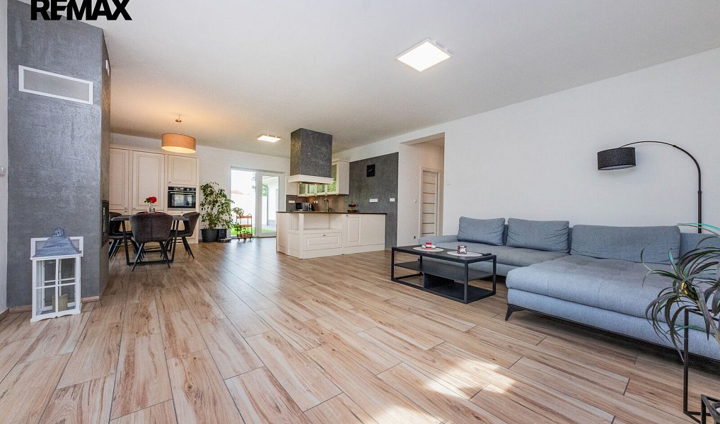 Pronájem domu 146 m² s pozemkem 600 m², Pavlov – náhled fotky 2
