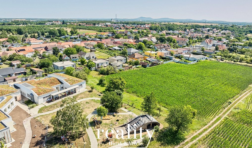 Prodej stavebního pozemku 1 779 m², Šanov – náhled fotky 12