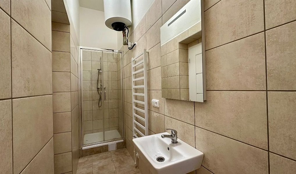 Pronájem bytu 2+kk 44 m², Cheb – náhled fotky 2