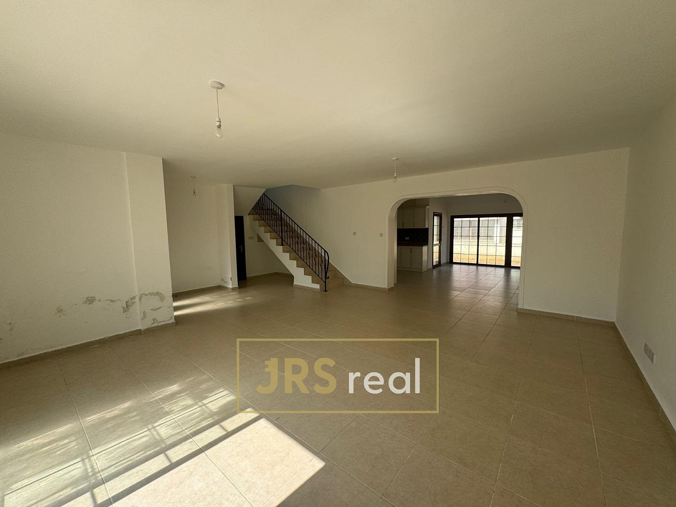 Prodej domu 205 m² s pozemkem 603 m² — photo 2