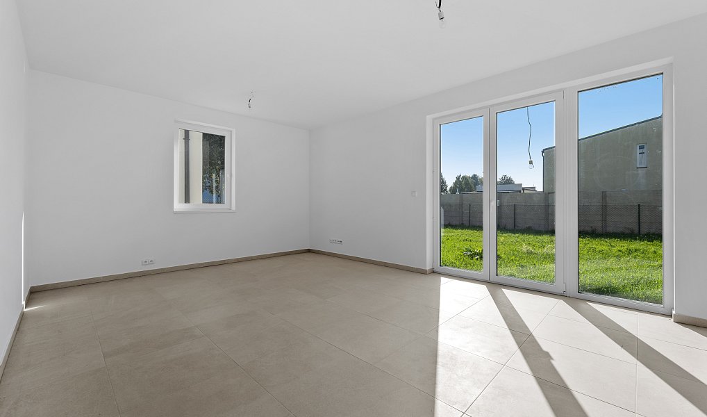 Prodej domu 122 m² s pozemkem 273 m², Milovice – náhled fotky 7