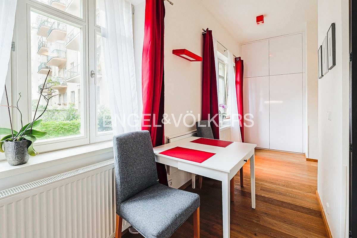 Pronájem bytu 1+kk 38 m²