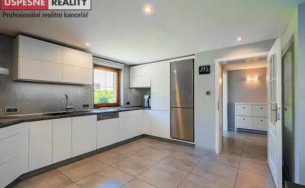 Prodej domu 131 m² s pozemkem 790 m², Na Vlku, Praha 5 - Stodůlky