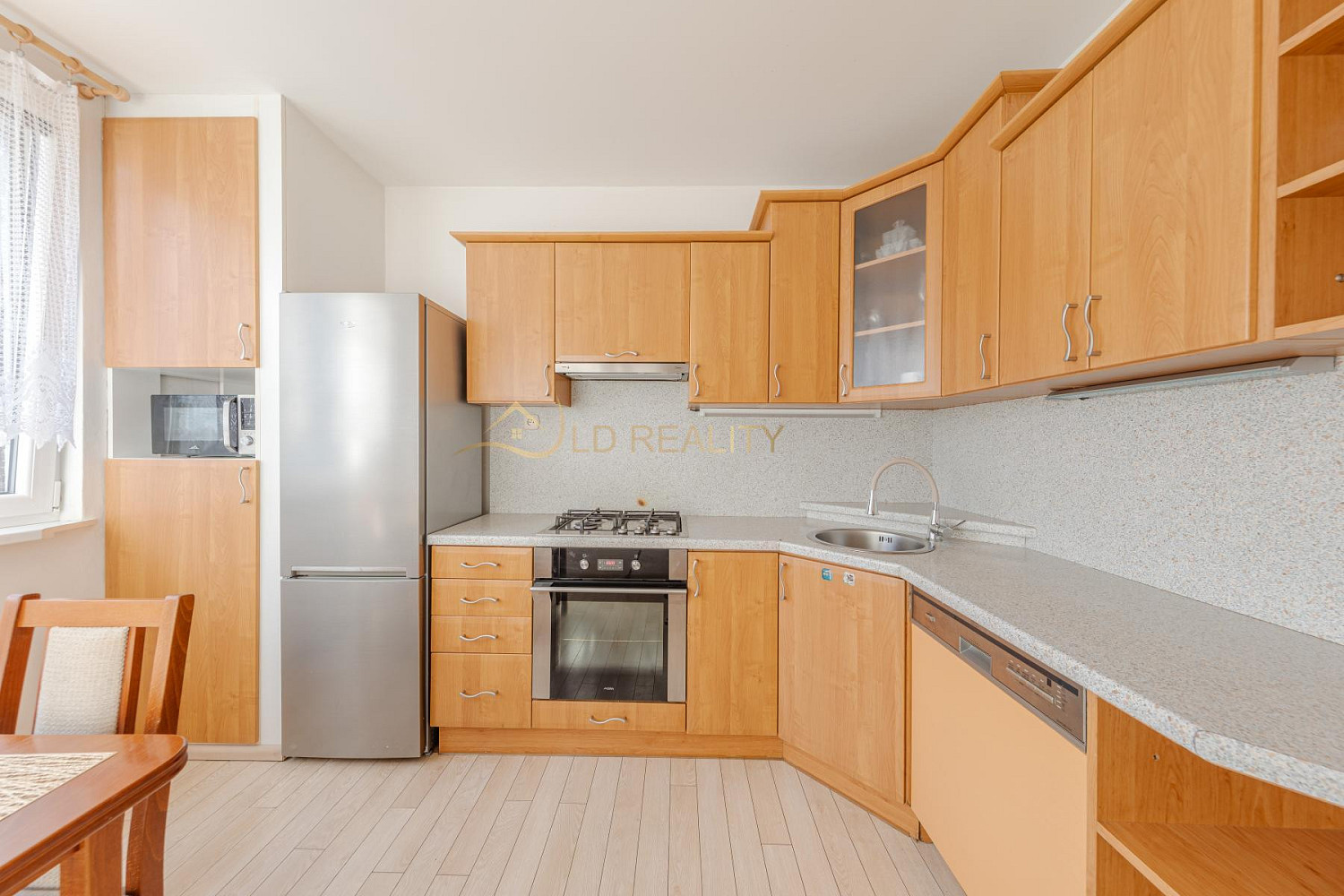 Prodej bytu 4+1 78 m² — photo 2