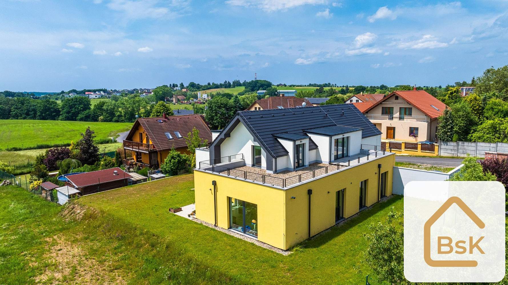 Prodej bytu 4+kk 111 m² – fotografie 3