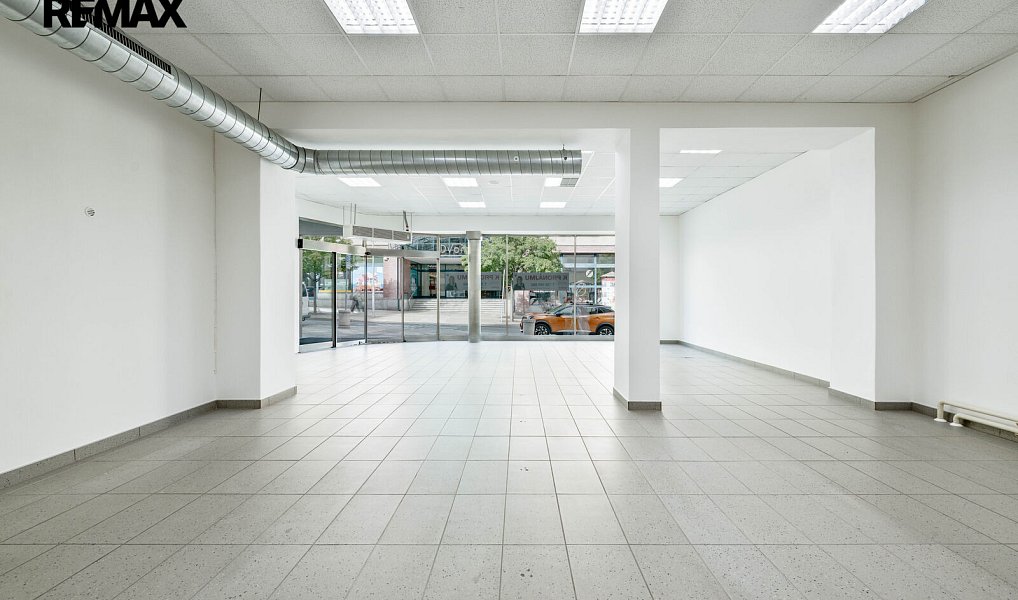 Pronájem obchodních prostor 529 m², Tábor – náhled fotky 3