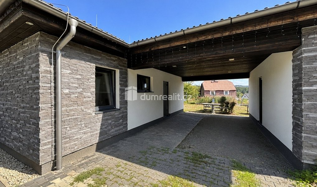 Prodej domu 90 m² s pozemkem 951 m², Rotava – náhled fotky 2