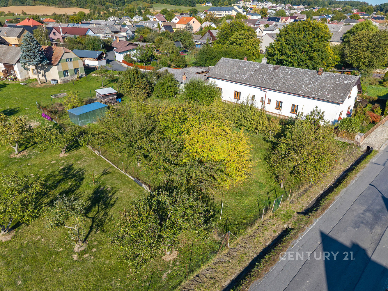 Prodej stavebního pozemku 1 096 m² – fotografie 2