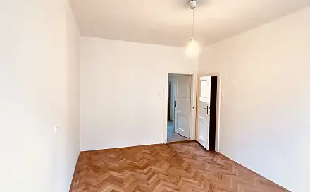 Prodej bytu 1+1 42 m², Plynární, Praha 7 - Holešovice