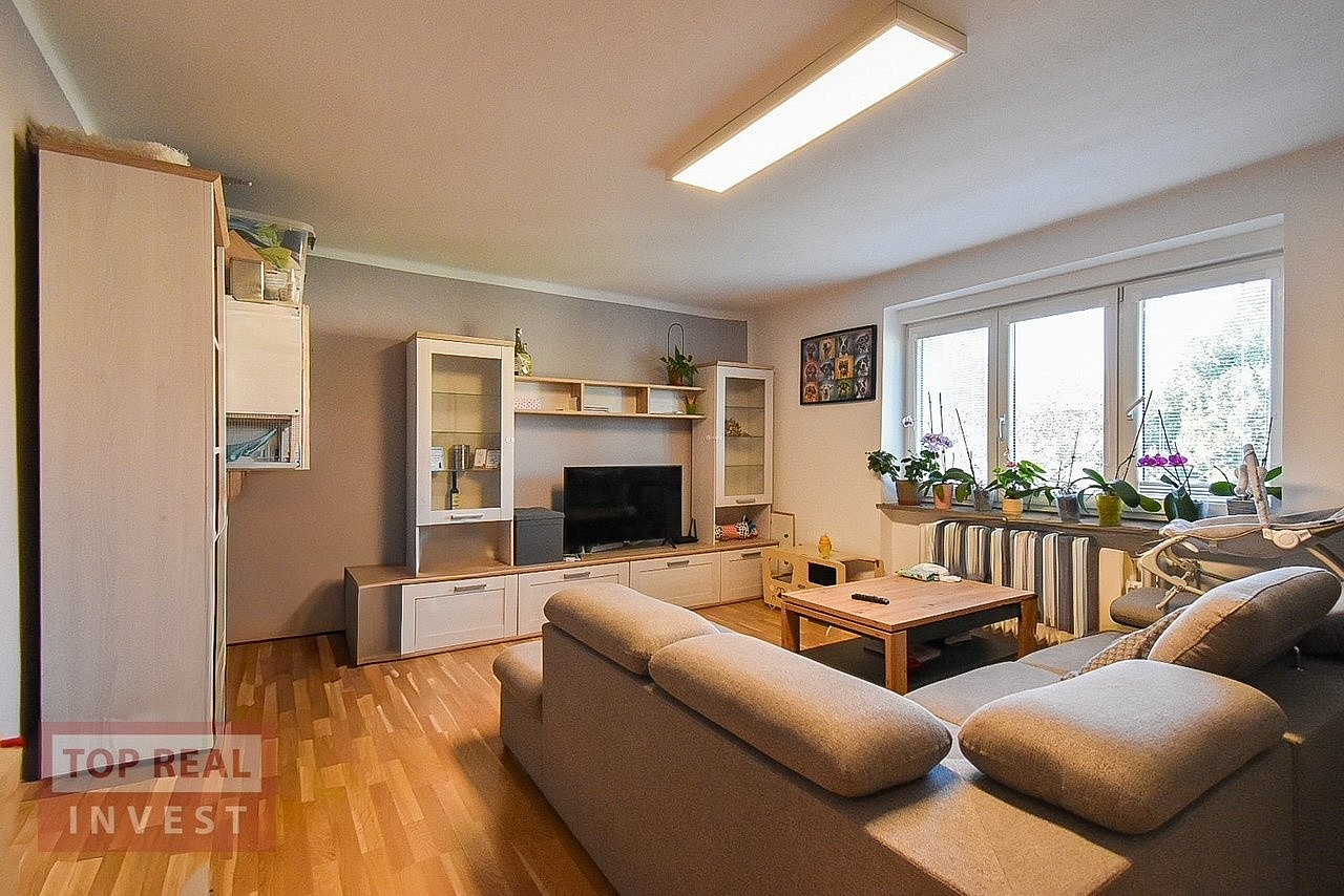 Pronájem bytu 2+1 62 m² – fotografie 2