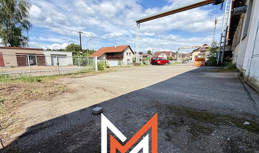 Pronájem skladovacích prostor 785 m², Červený Kostelec – náhled fotky 3