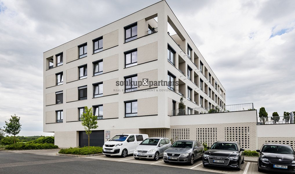 Prodej bytu 2+kk 56 m², Praha – náhled fotky 22