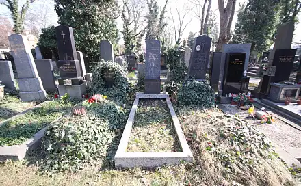 Přenechání hrobového místa na Malvazinkách, U smíchovského hřbitova, Praha 5 - Smíchov