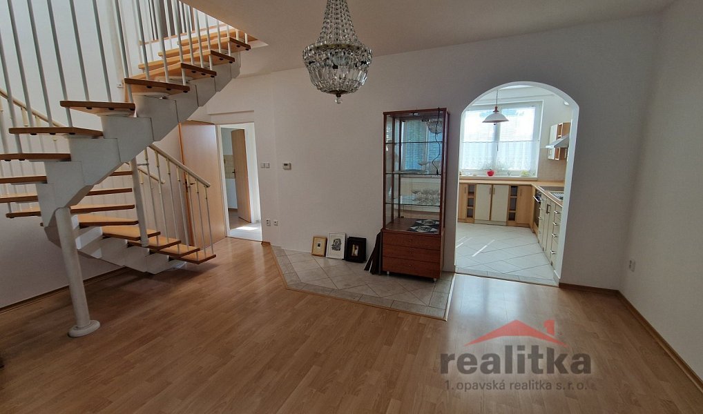 Pronájem domu 140 m² s pozemkem 370 m², Opava – náhled fotky 8
