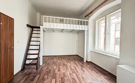 Pronájem bytu 2+kk 40 m²