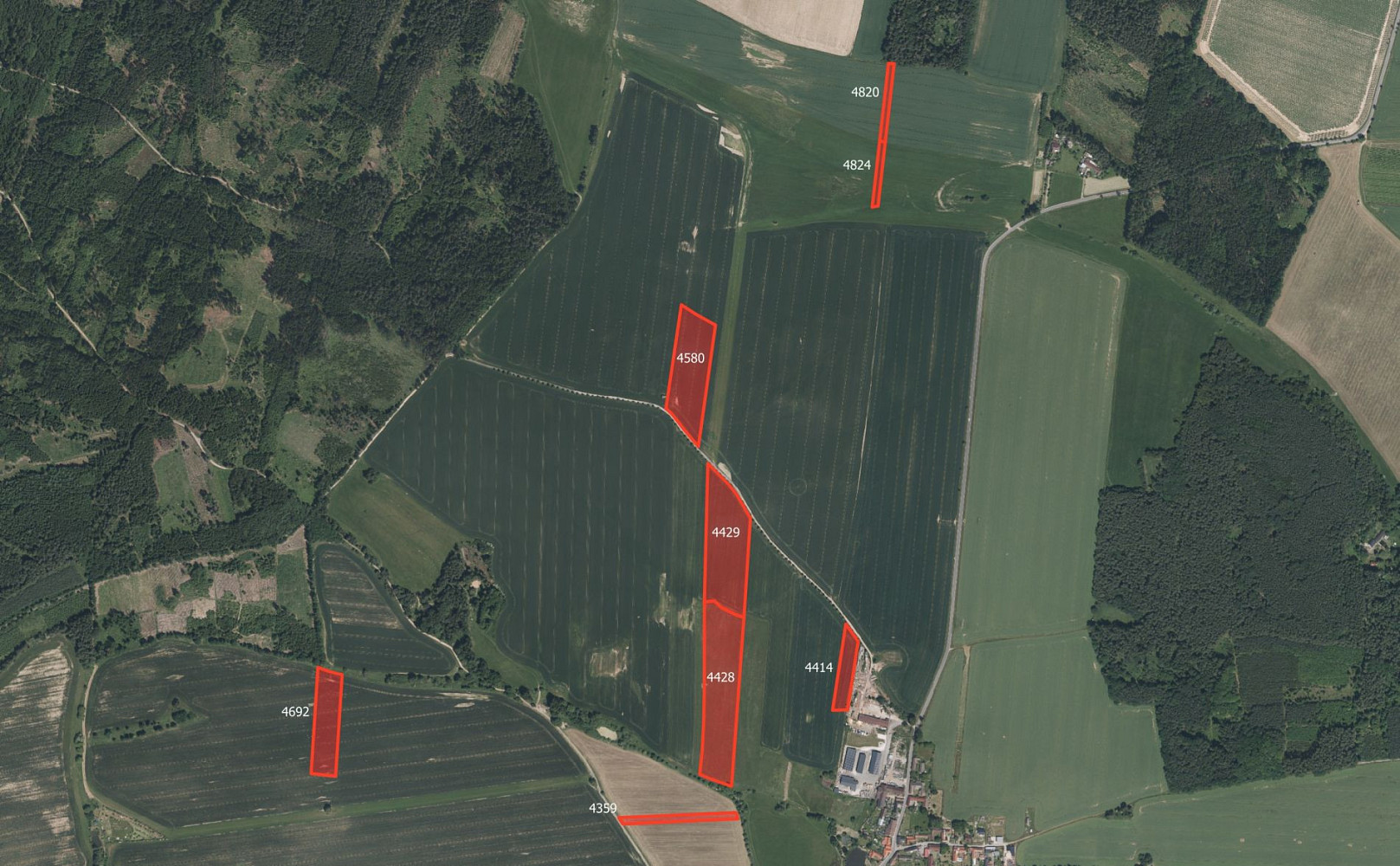 Prodej pole 123 863 m² — photo 2