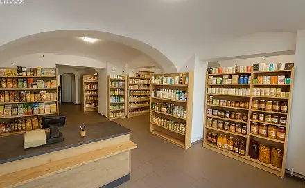 Pronájem obchodních prostor 154 m², Nám. T. G. Masaryka, Golčův Jeníkov, okres Havlíčkův Brod