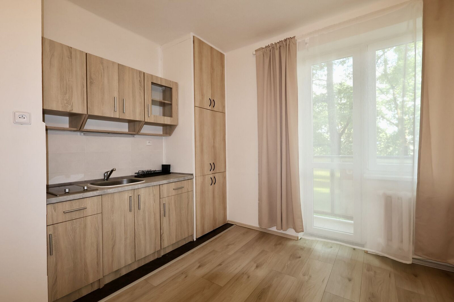 Pronájem bytu 1+kk 25 m² – fotografie 2